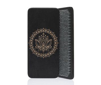 Deska Sadhu Design Lotus nr 34 gwoździe są ocynkowane, odległość między gwoździami 10 mm, kolor czarny